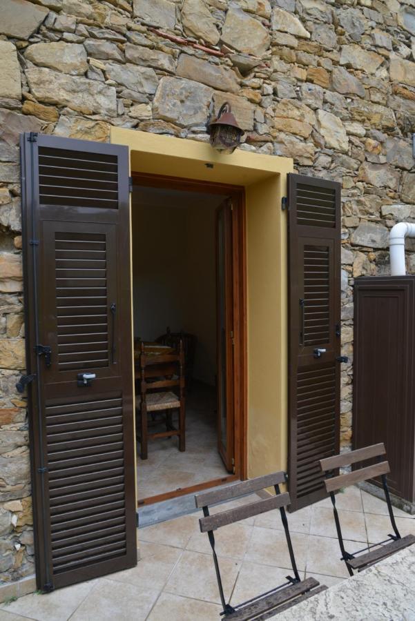 Agriturismo Osteria Du Barba Pe' - Casa Miranda Seborga Exteriör bild
